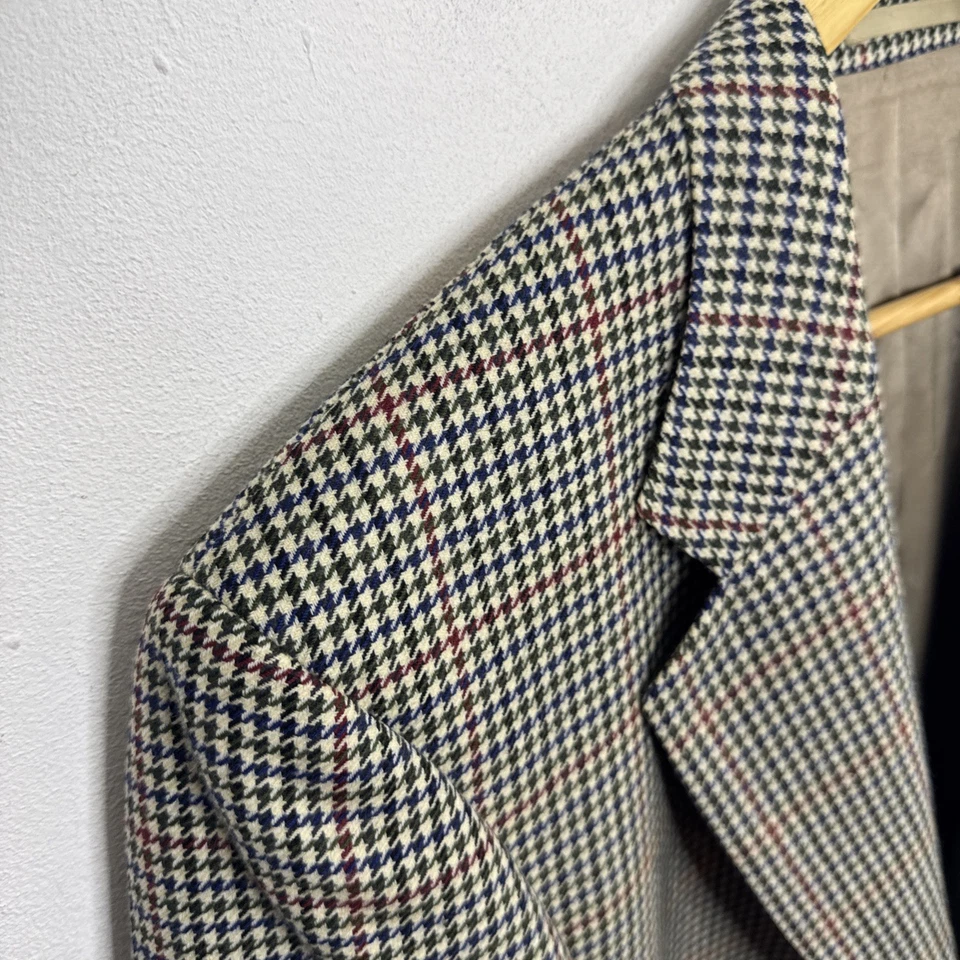 Hugo Boss Men 46 Regular Blazer Sports Coat Houndstooth Green Red Blue Wool - Image 3 of 4