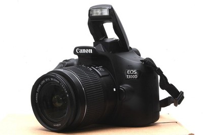 Canon EOS 1300D 18 MP WLAN FULL HD DSLR und Canon EF-S 18-55mm III Objektiv