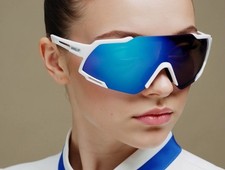 Sporty Sunglasses White Frame Blue Mirror Lens Women Oversize Outfit Active Wear