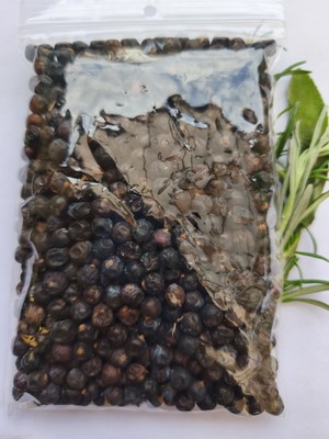 Wacholderbeeren Riesen 50g- Gewürze Gütermann- ( KG 34,00 )