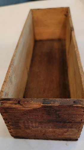 Smithfield Quaker Neufchatel 3lb cheese box Finger Jointed-phila, ANTIQUE wood - Picture 3 of 7