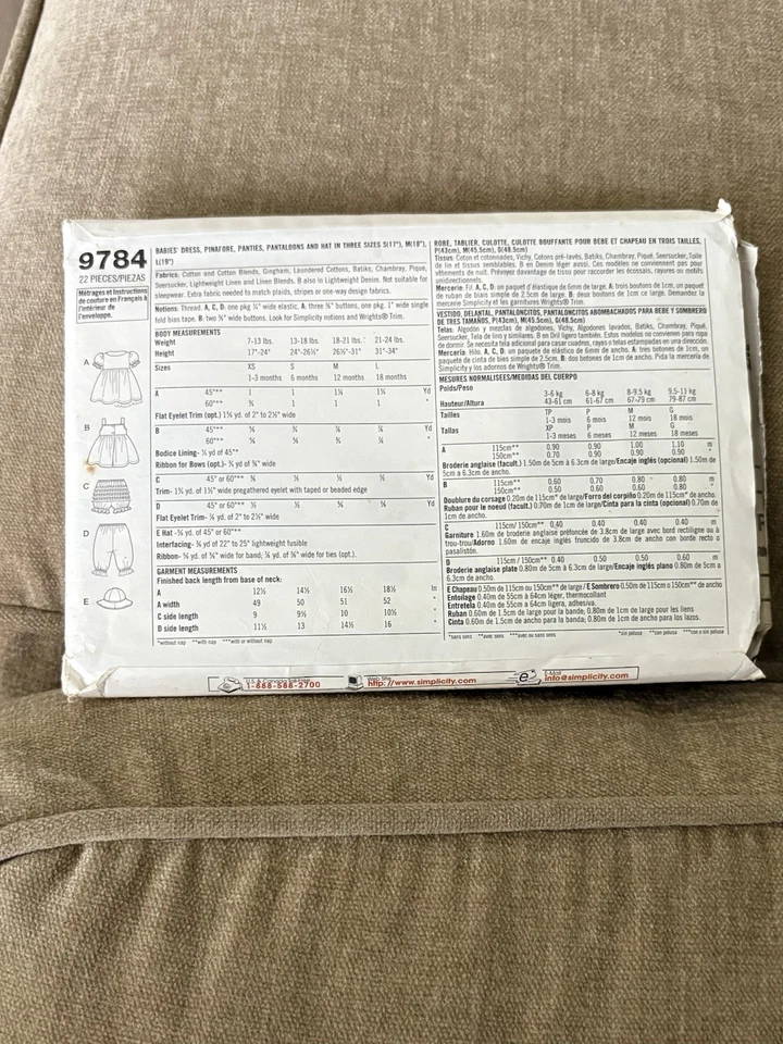 2001 Simplicity Sewing Pattern 9784 Babies Dress Pinafore Panties Pantloons - Image 2 of 2