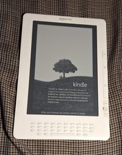 Amazon Kindle DX 4GB, White, D00611 / D00801