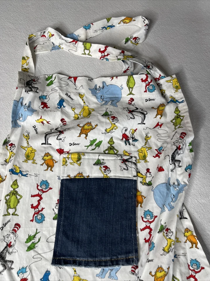 Delantal babero de costura Dr. Seuss casero ajustable vaqueros bolsillos ganchillo tejido Foto 3 de 4