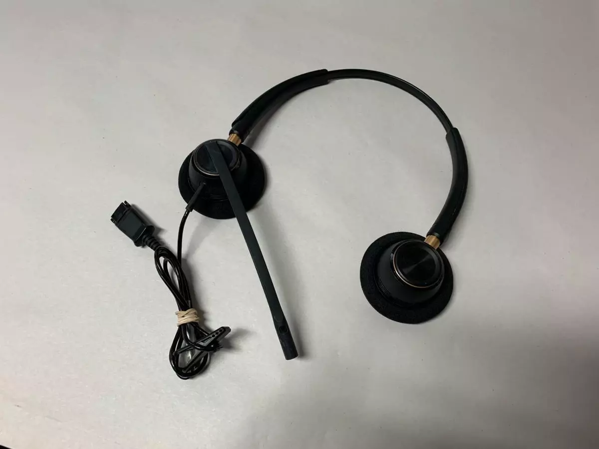 Office phone headset outlet