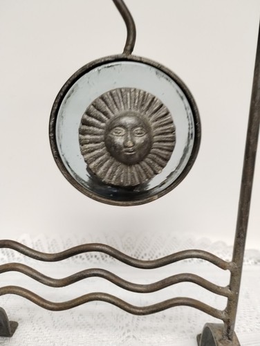 UNIQUE CAST IRON FREE-STANDING PATIO CANDLE HOLDER - Picture 4 of 5