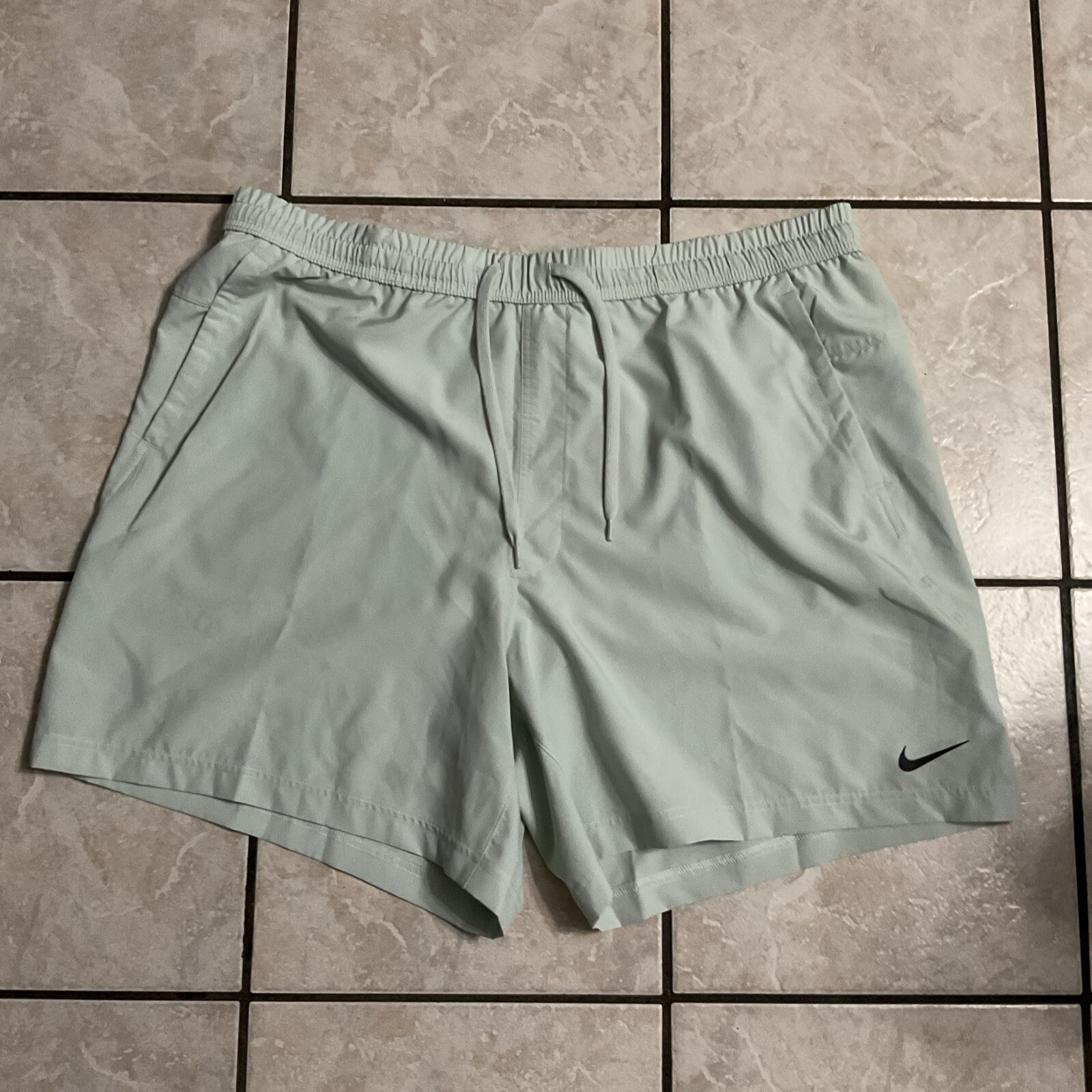 Nike Form Men's Dri-FIT 7" Unlined Versatile Shorts XXL DV9857-034