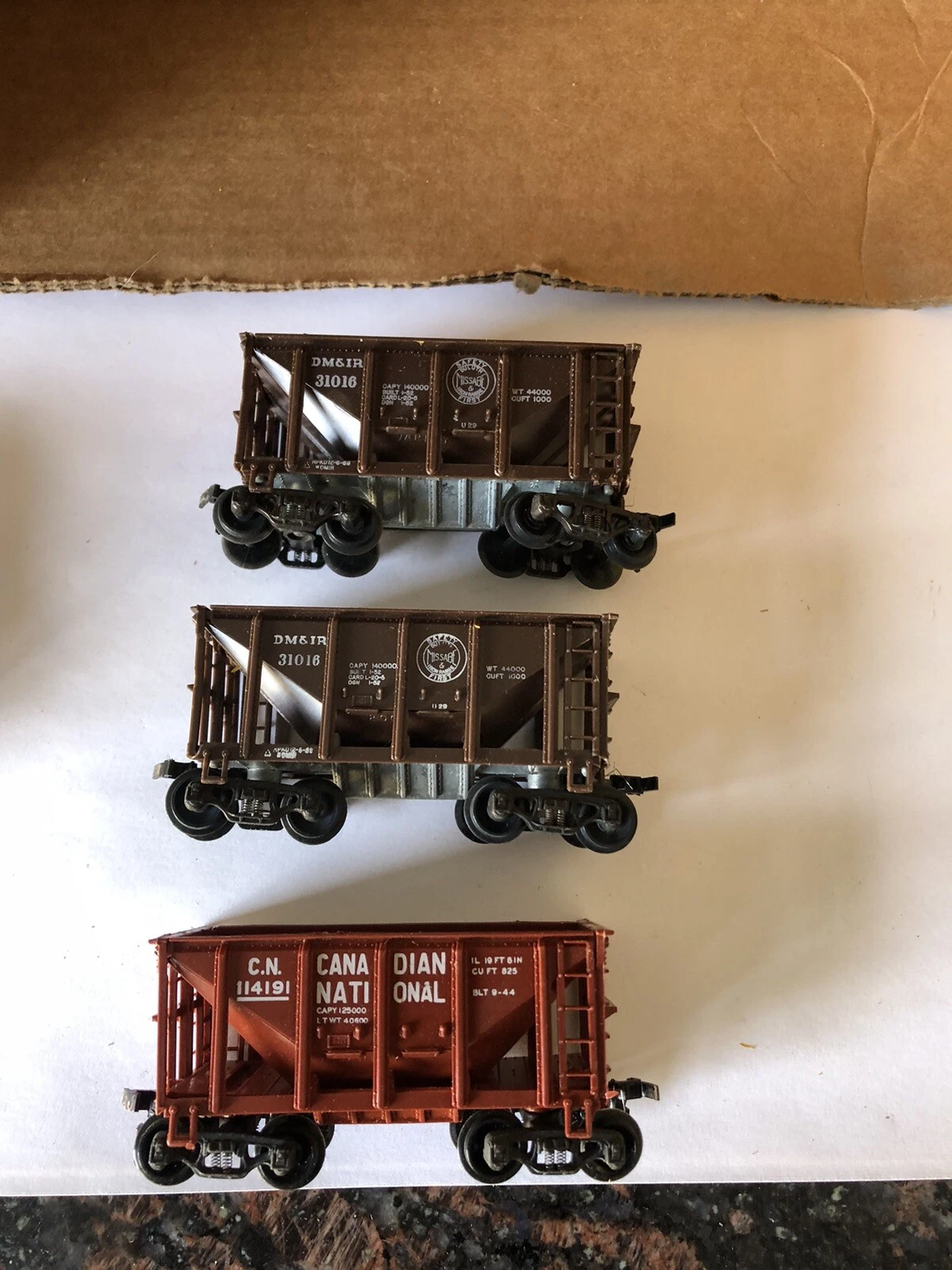 3 VARNEY ORE CAR, HO SCALE, BUILT KITS - Picture 3 of 6