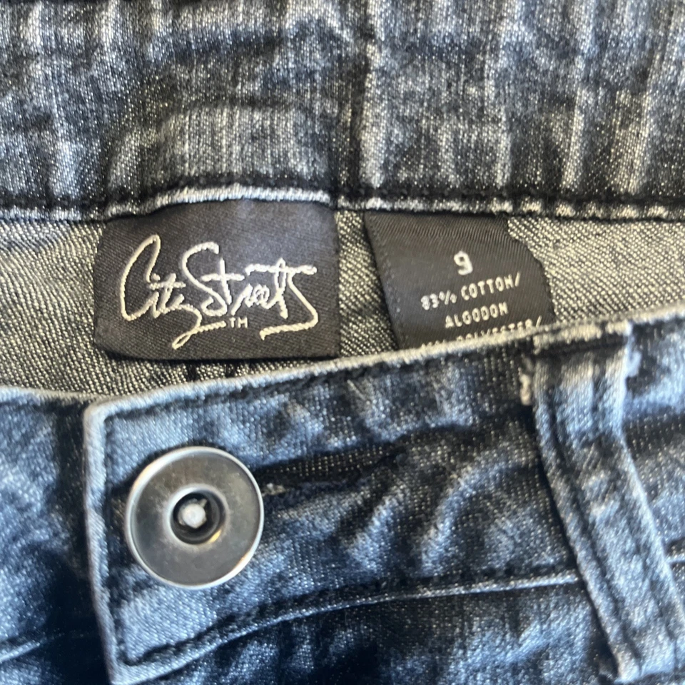 City Streets Ultra Mini Denim Shorts Style Size 9 Women's - Image 3 of 4