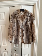 Vintage natural cat lynx fur coat with hook and loop closures size S