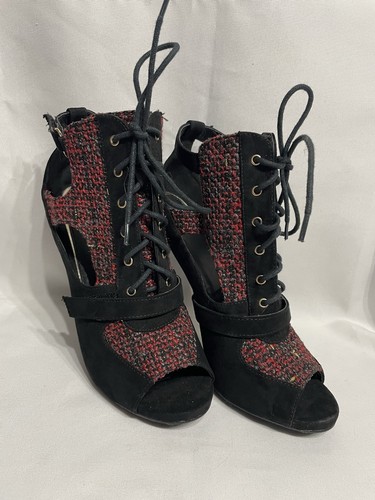 Women’s Size 9 Scene Weaver Toni Lace Up Stiletto Heel Red Plaid Heels EUC