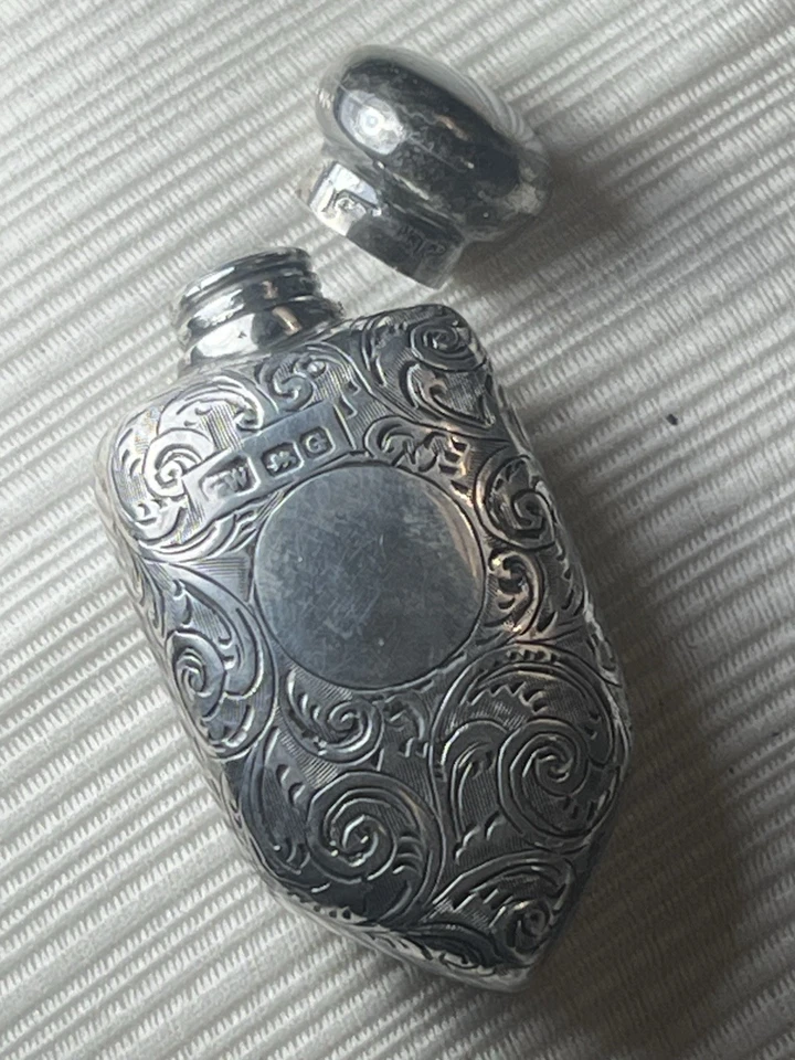 Antique/vintage/1820’s/SILVER.925/perfume Flask/ - Image 3 of 4