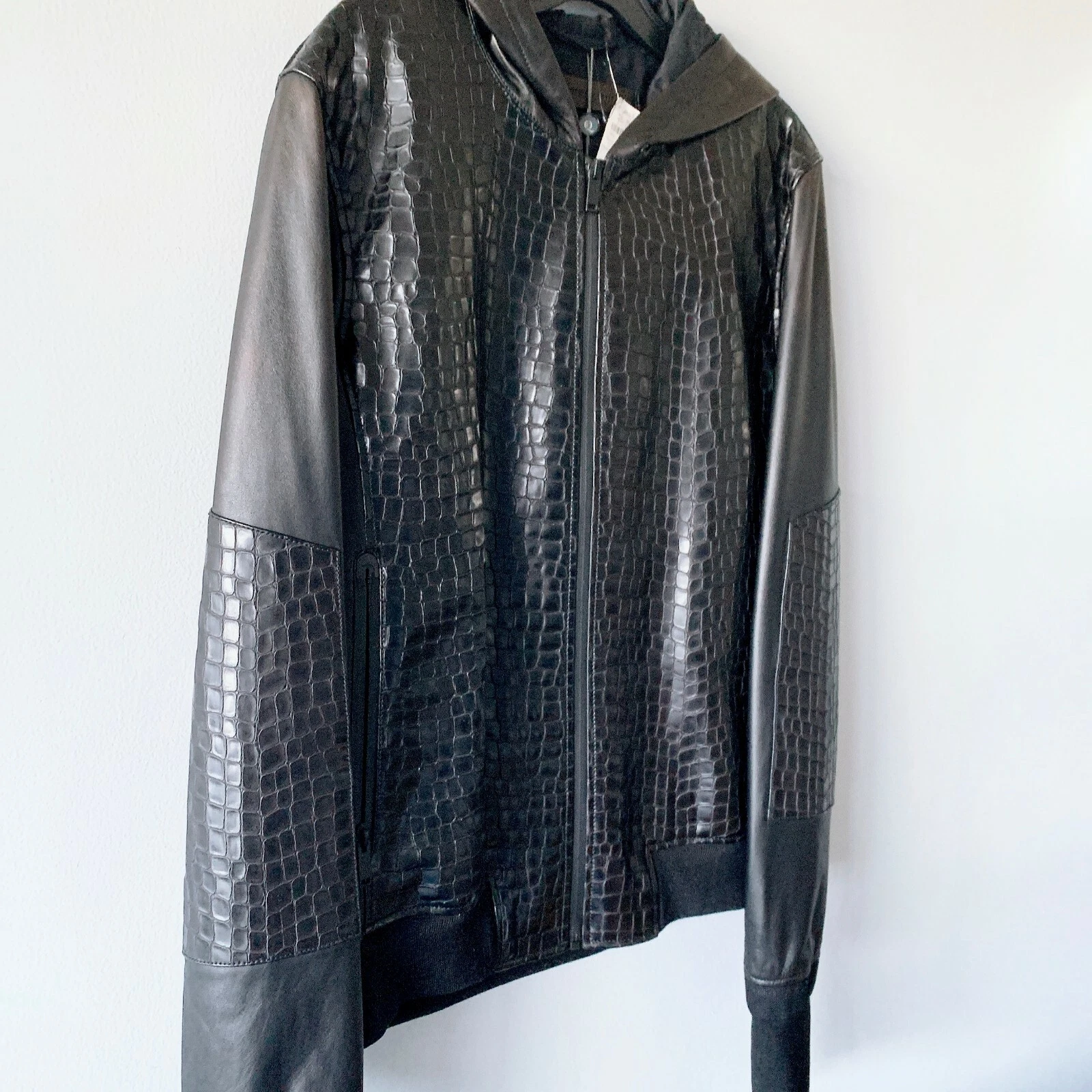 Giacca con cappuccio nuova con etichette Alexander Mcqueen uomo in pelle coccodrillo in rilievo US L EU 52