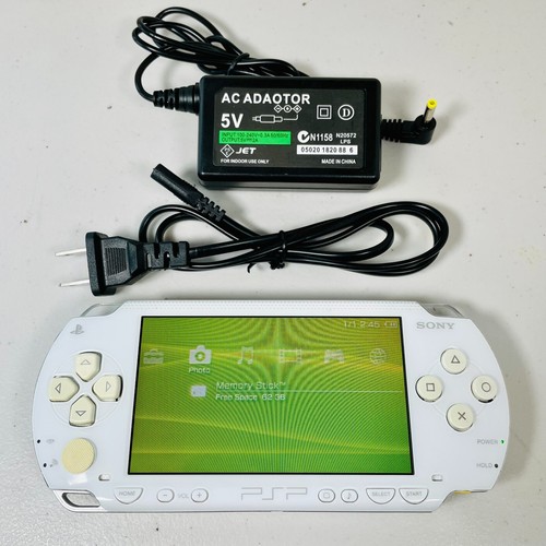 Sony PSP 1000, 2000, or 3000 Console (Choose Color) 32GB & Charger - USA Seller - Picture 3 of 31
