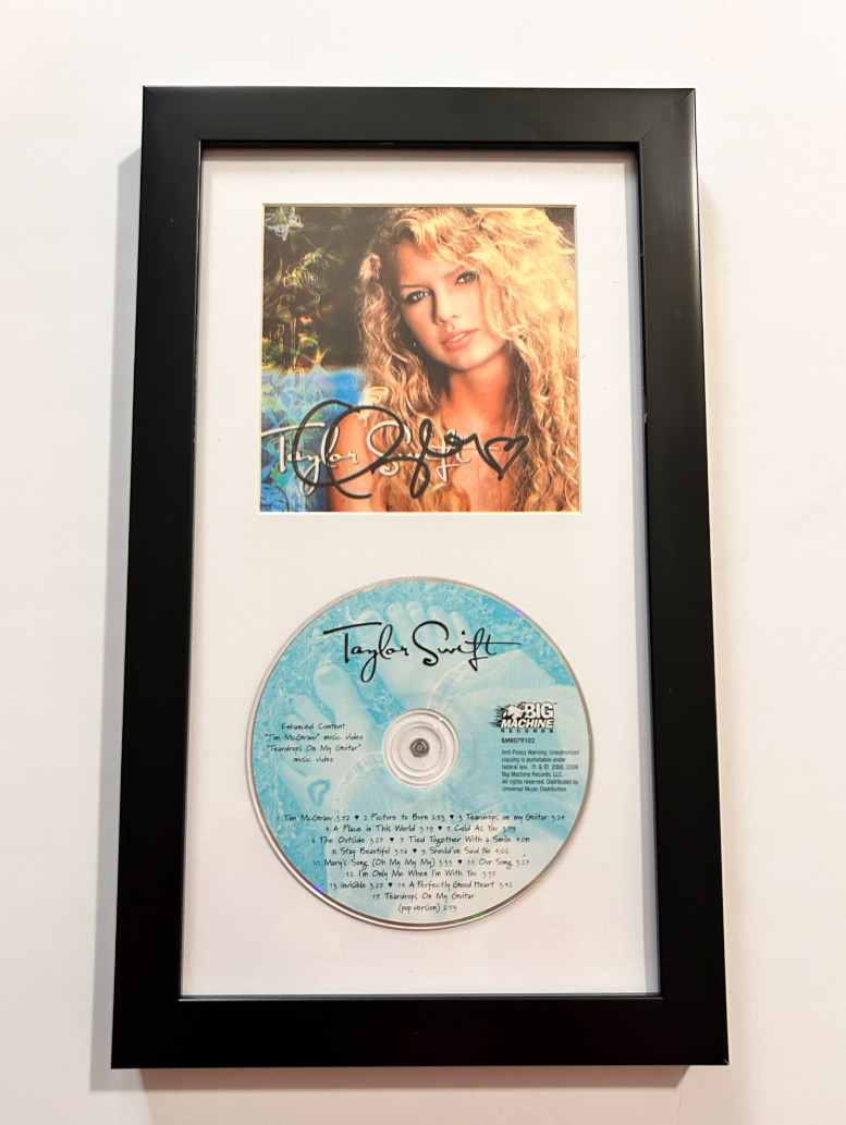 Taylor Swift original DEBUT REPRINT signed CD framed display RP