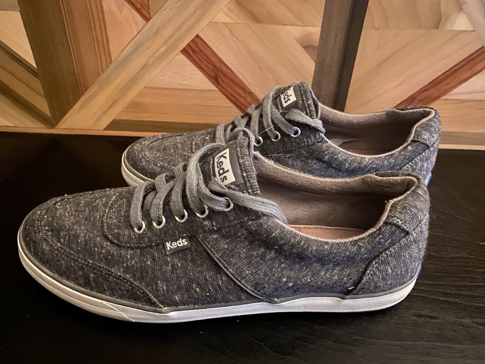 Keds Women Size 10 Gray Lace Up Great Condition