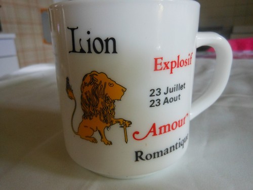 Mug Arcopal Vintage Signe Du Zodiaque Vierge - En Verre, Multicolore, En Très Bon état D'occasion