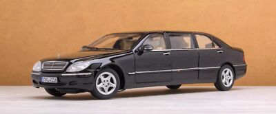 Sunstar 1:18 Mercedes-Benz W220 S600 Pullman 2000 Stretched Sedan