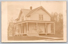 RPPC 1909 New Holstein WI Mrs Bullwinkel's house Randolph ST Ave Clara Schneider