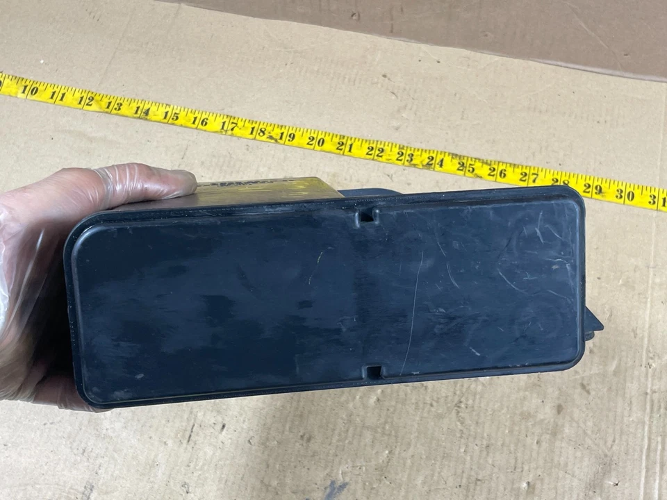 Mini Cooper Paceman 2013-2016 bote de carbón de vapor evap combustible 9803304 OEM. Foto 3 de 4