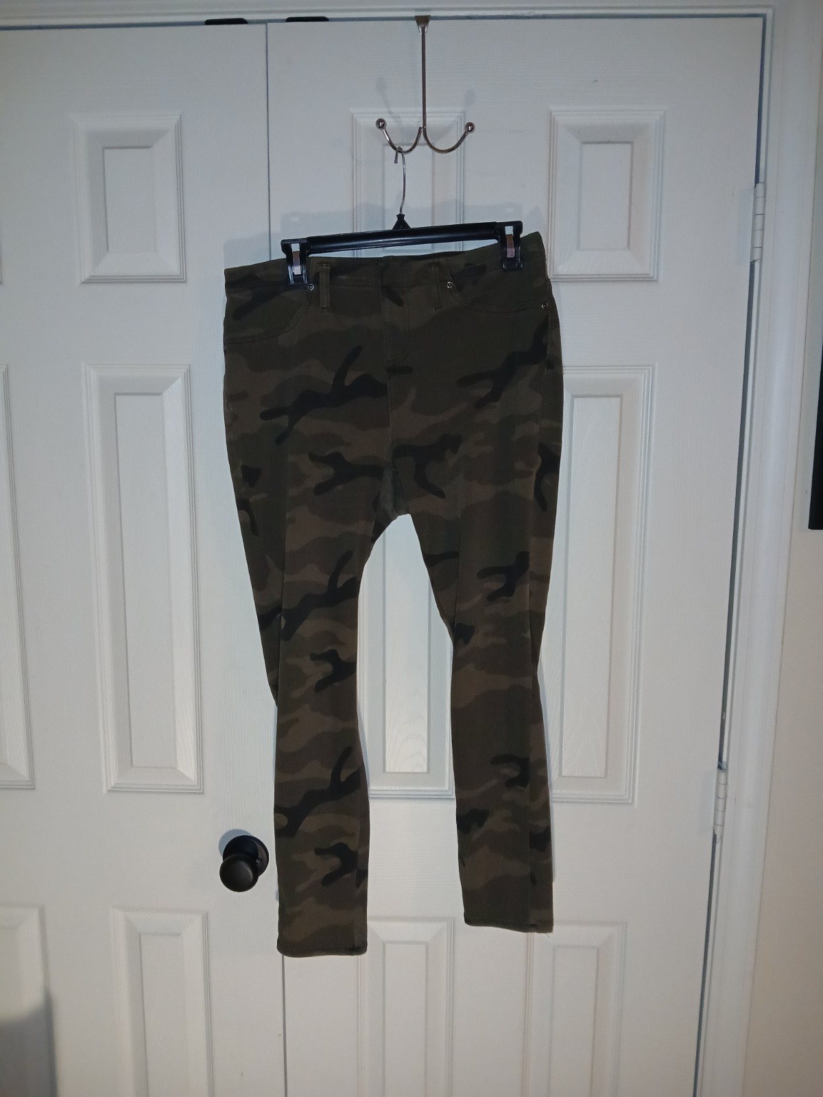 Terra & Sky Camo Print Mid-Rise Skinny Pants
