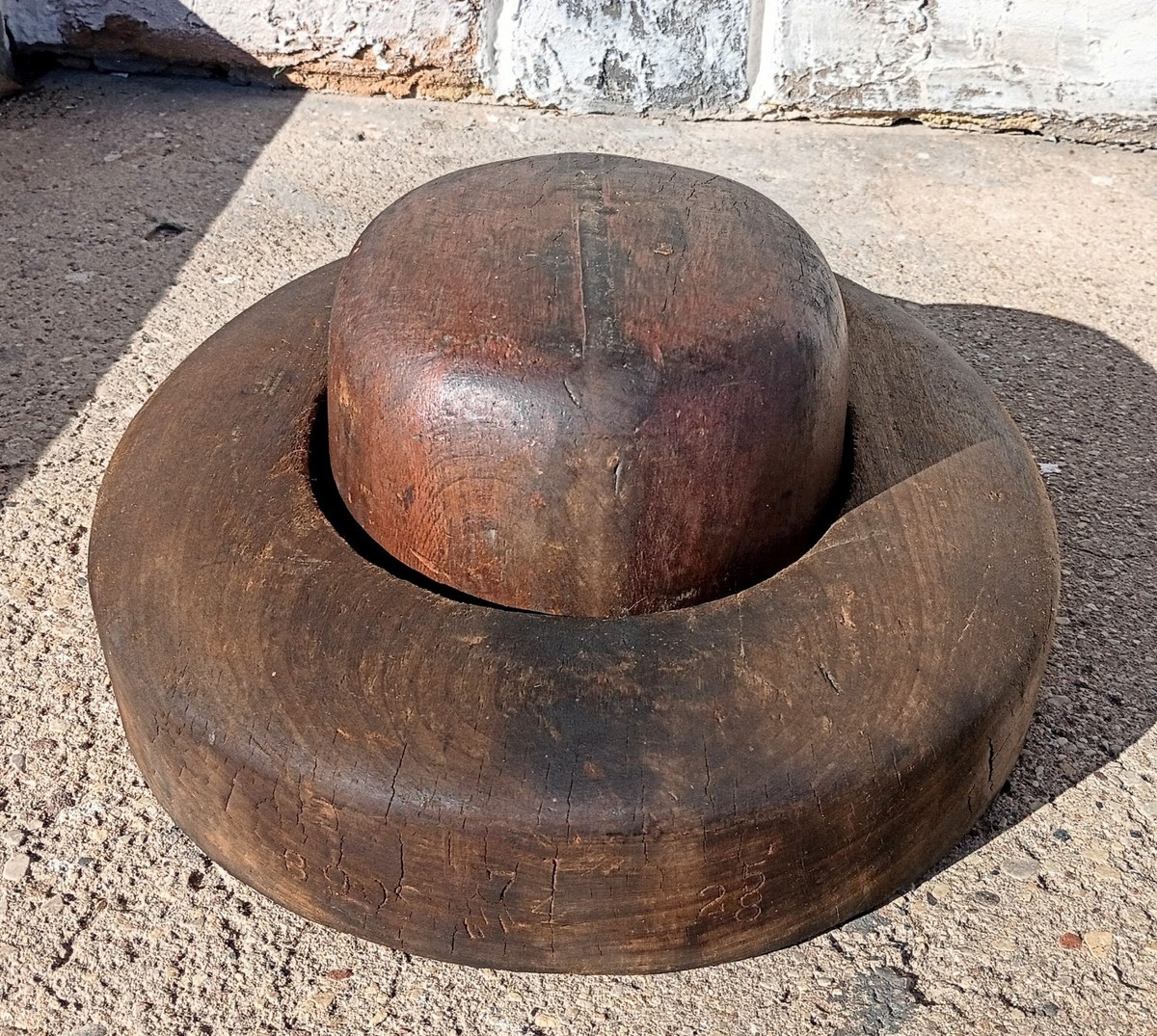 Antique Primitive Amish Solid Wood Millinery Block Dome 2  display picture 2
