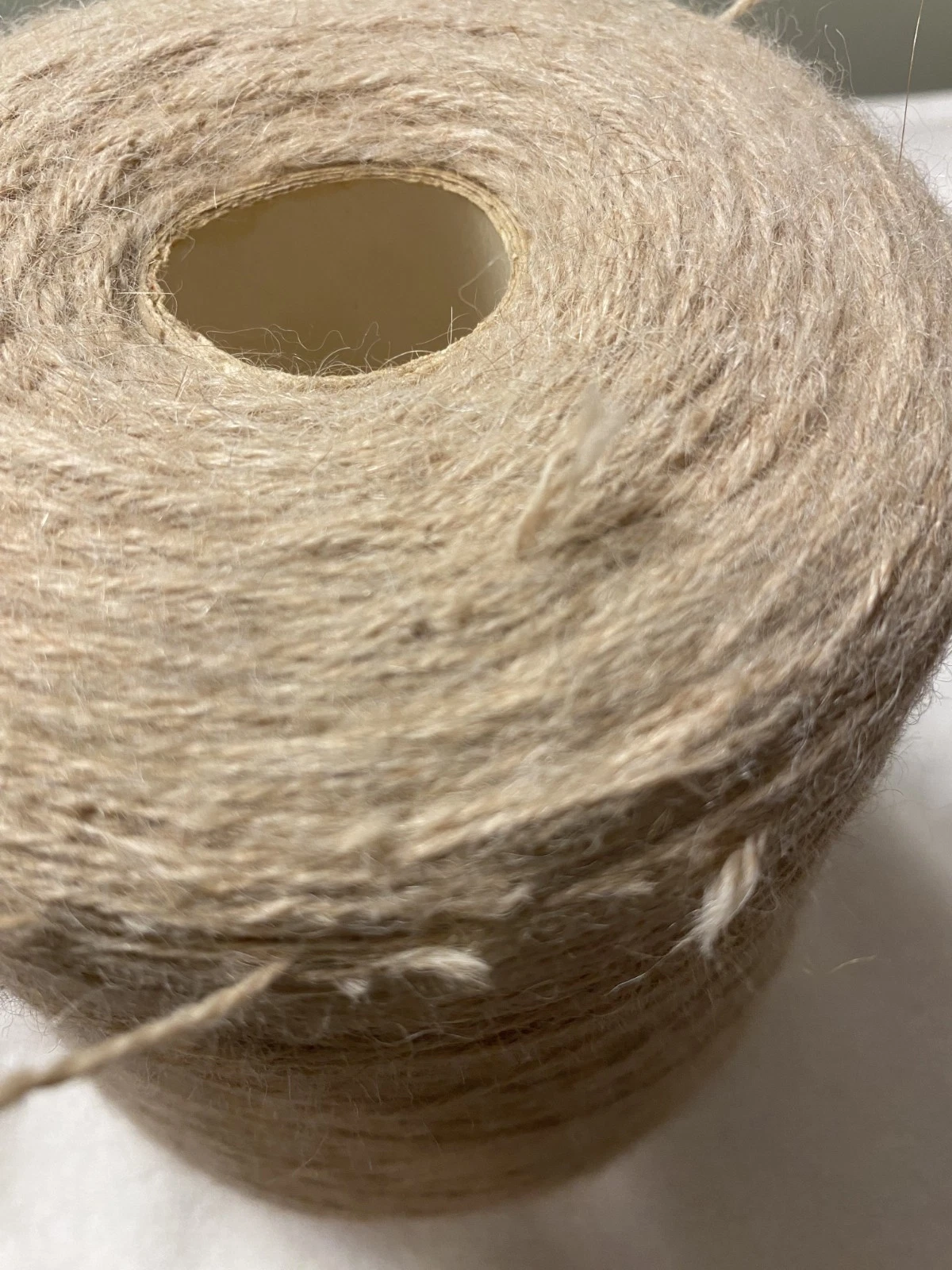 Huge 2 lb. 07oz Cone of INCA TOPS Mill 100% Baby Alpaca Yarn 3ply Milky White image 4