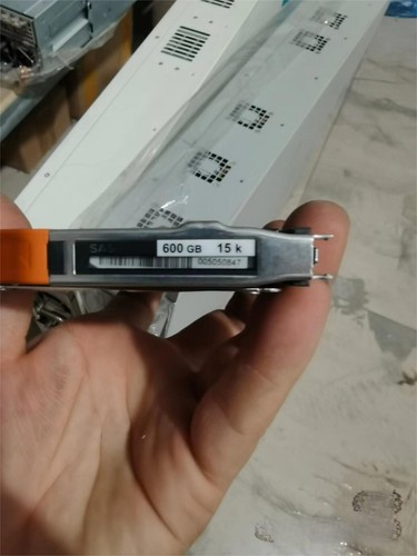 EMC VNX V4-2S15-600 600G 15K 2.5" SAS HDD 005050936 005050847 Hard Drive - Picture 4 of 5