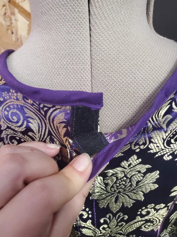 女孩文艺复兴/中世纪公主裙尺寸 5-6 喇叭袖  — 第 4/4 张图片