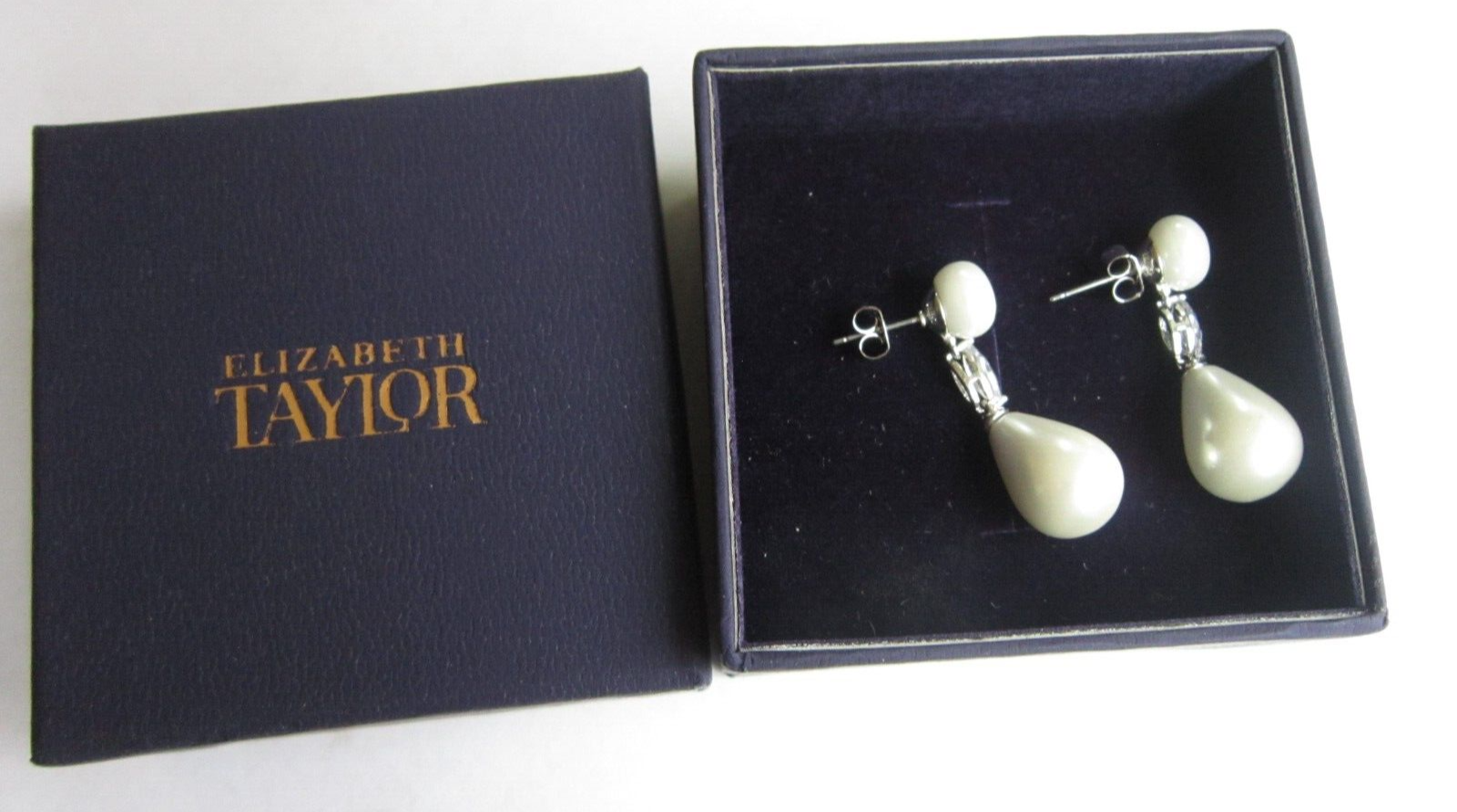 Elizabeth Taylor QVC Faux Teardrop Pearl Drop Dangle White Earrings in