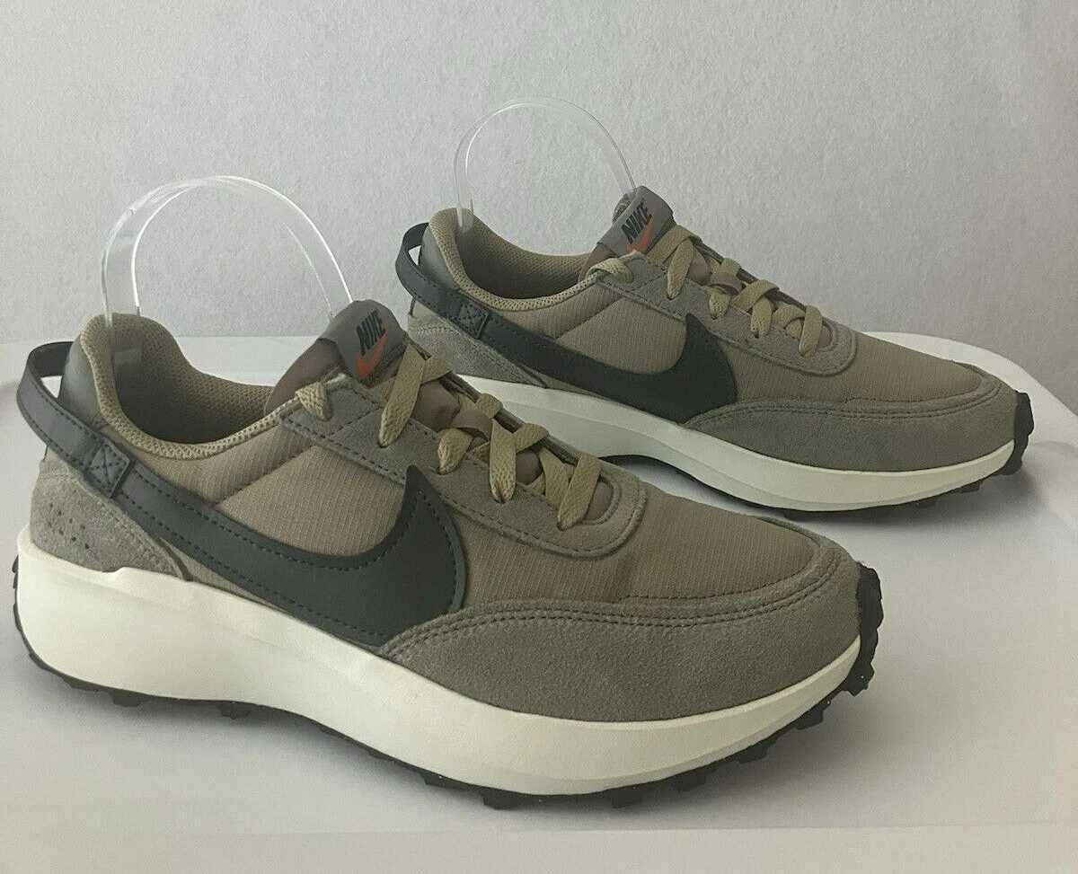Nike Waffle Debut SE Men’s Sz 10.5 Shoes Green Olive FJ4196-200 Sneaker Running Nike Waffle Debut SE  main image 3