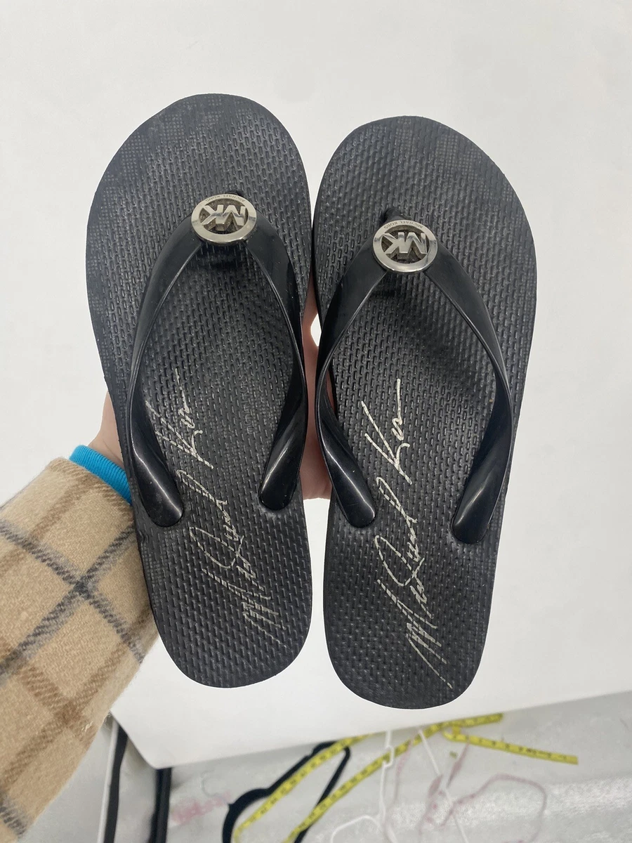 Women s Michael Kors Black Flip Flops Sandals Jet Set MK Logo Signature Size 8