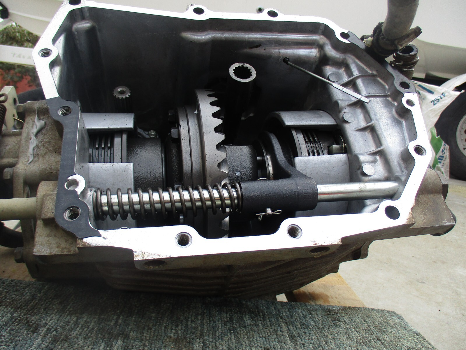 04 2004 Kubota RTV 900 4x4 RTV900 TRANSMISSION eBay