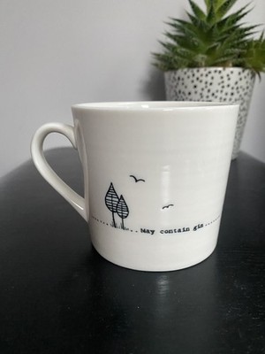 MAY CONTAIN GIN weiße Keramik Tee- oder Kaffeebecher von East of India 8 cm hoch 