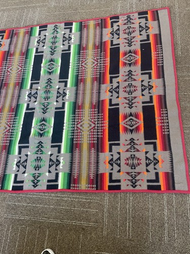 Manta de lana vintage Pendleton Beaver State Chief Joseph 76”x56” rojo verde - Imagen 12 de 12