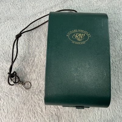 Vtg Richard Wheatley of England RW Fly Fishing Case Box w 160+ Flies  B495