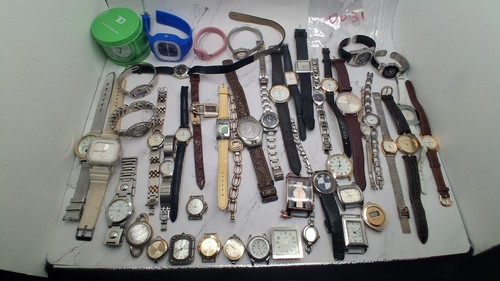 40+ Pc Mixed Fashion Watch Lot Quartz Analog Digital Untested Reseller Repair - Afbeelding 1 van 15