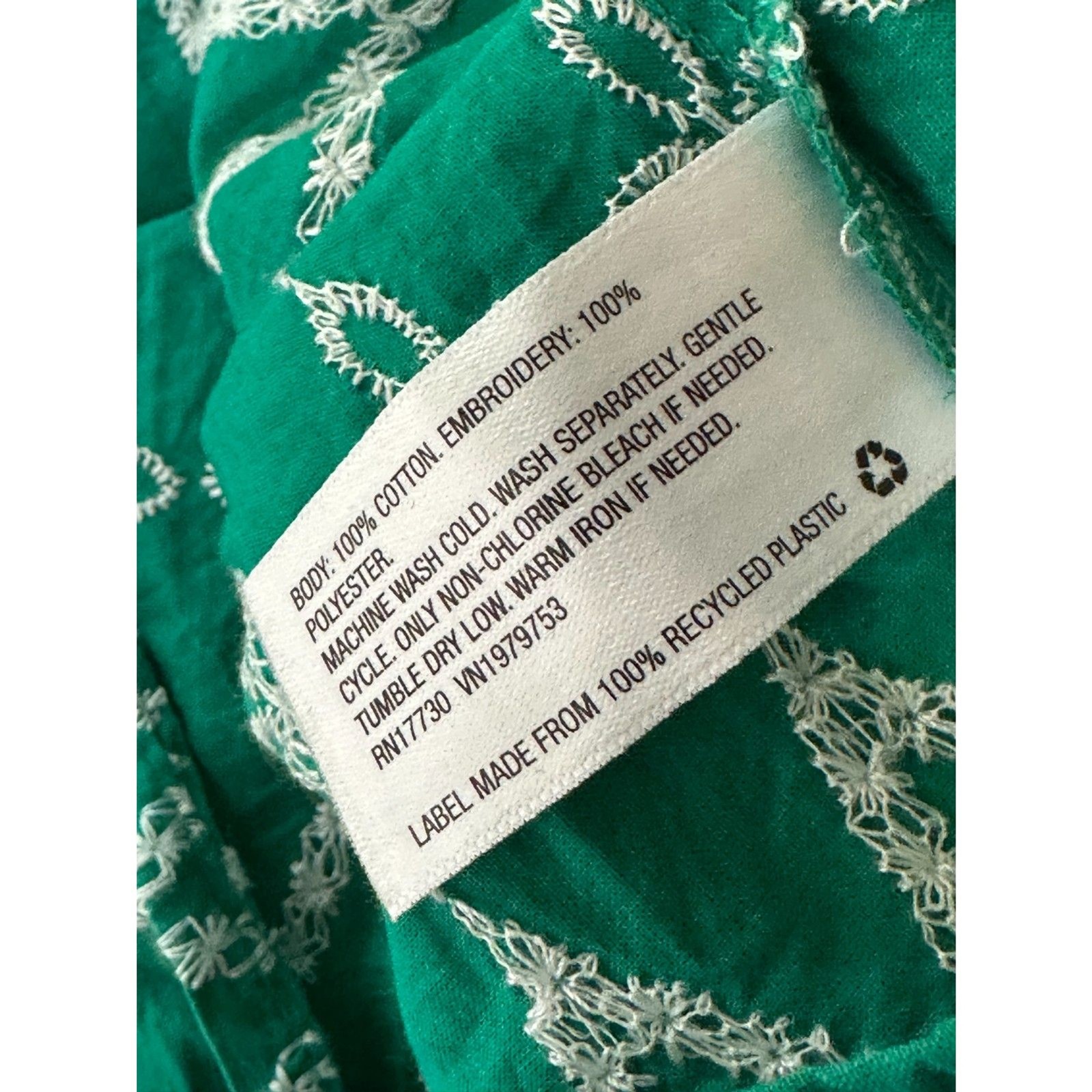 Universal Thread Women's Grannycore Embroidered S… - image 4