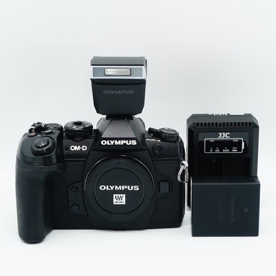 ''51493 Counts'' OLYMPUS OM-D E-M1 Mark II Body Black from Japan #04036