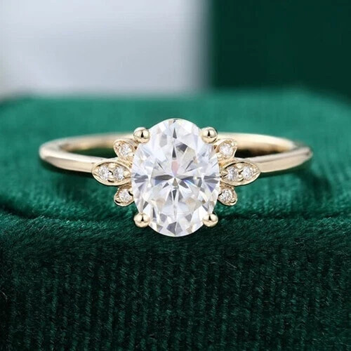 14K Gold IGI Certified 1.37 TCW Oval Lab Grown Diamond Engagement Cluster Ring - Picture 1 of 8