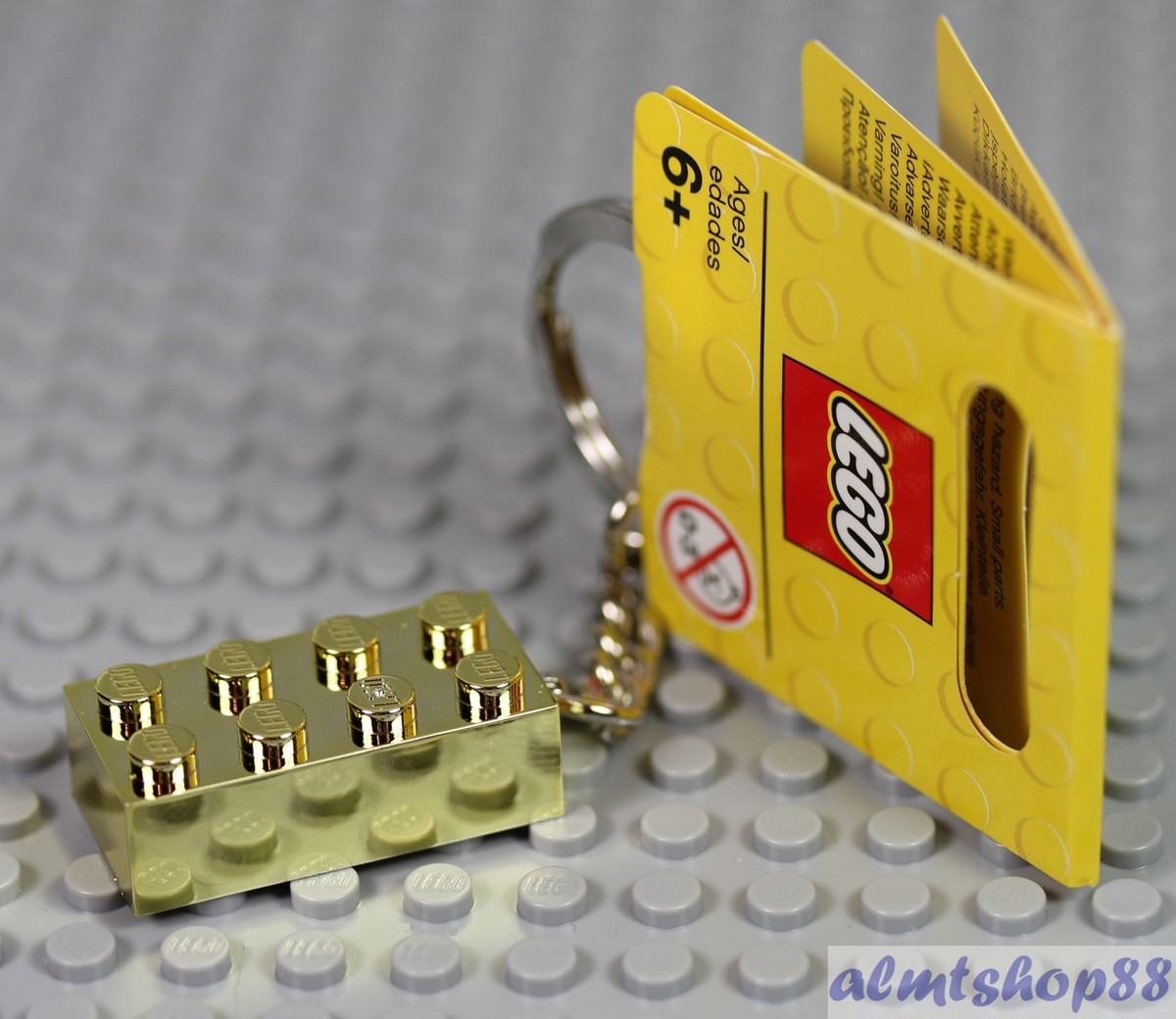 LEGO - Chrome Gold 2x4 Brick Keychain Keyring Golden Limited