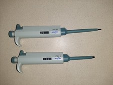 A set of two Lichen pipettes, 10-100 and 0.5-10 microliter ranges