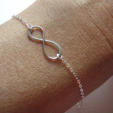 Sterling Silver Infinity Bracelet   Dainty Friendship or Love Charm SA015