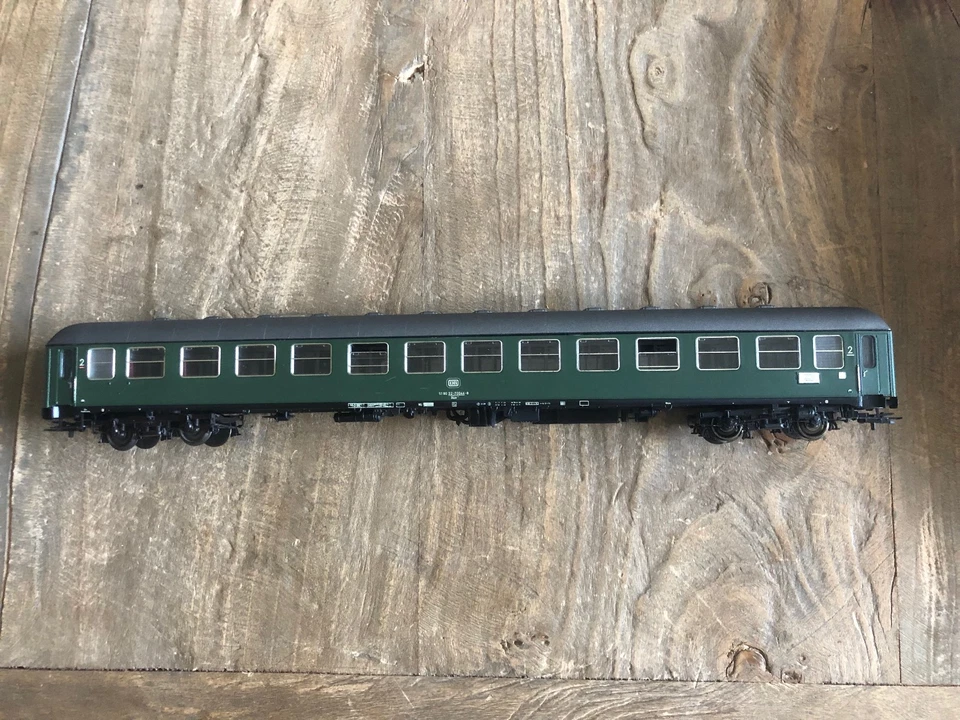 ADE B3001 DB Büm 234 wagen mit Licht H0