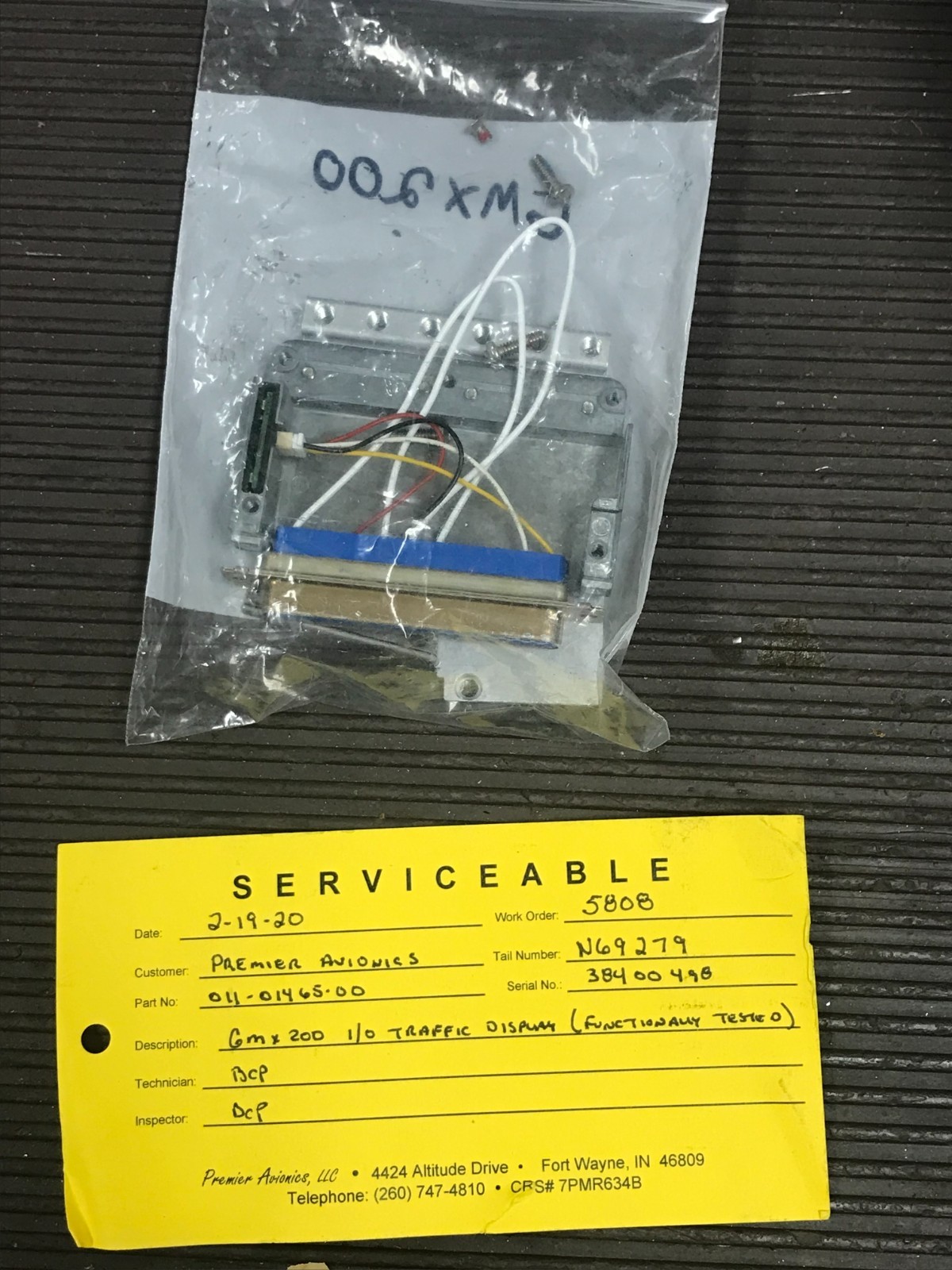 Garmin GMX200 I/O Traffic Display TURNS ON, with mounting tray