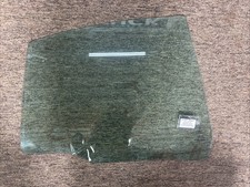 2000-2005 Pontiac Bonneville Right Rear Window Glass 2000-2005 Pontiac Bonneville Right Rear Window Glass