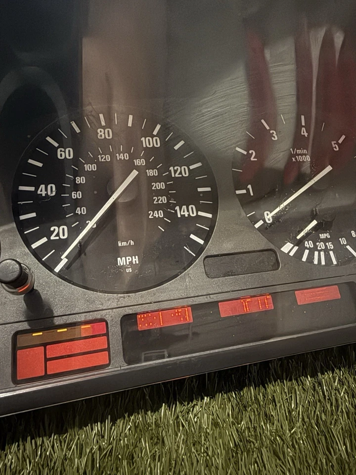 1996-1997 BMW E38 Instrument Cluster 740i 740iL 750iL 206k Miles *Parts/Repair* - Image 2 of 4