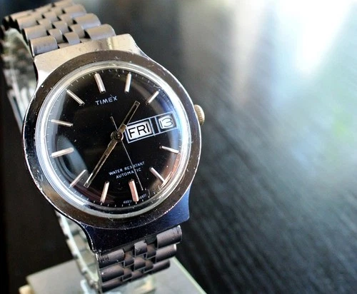 VINTAGE TIMEX 1977 DAY DATE SPORT AUTOMATIC SELF-WINDING MEN'S BRACELET WATCH