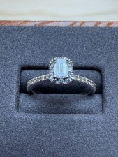 18ct White Gold Emerald Cut Diamond Halo Ring – ETCW 0.47ct – Size N – 2.91g