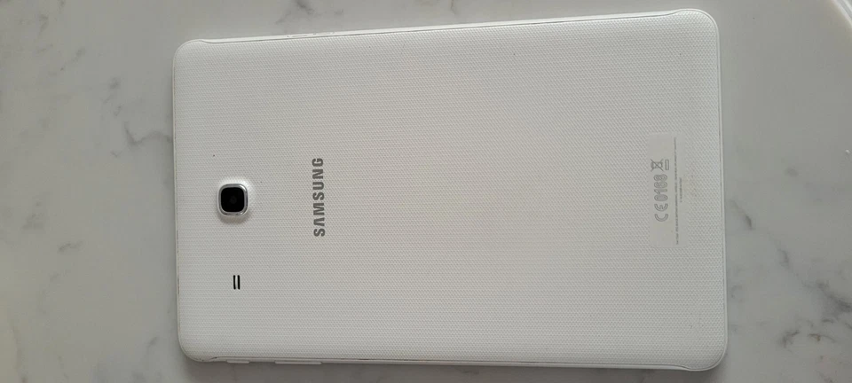 Samsung Galaxy Tab E SM-T560, 8GB, 9.6 inch - White - Image 4 of 4